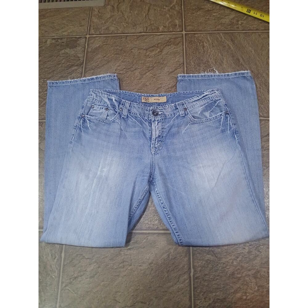 BKE Wendi Distressed Boot Cut Low Rise Blue Jeans Women's Tag Size 30x31.5